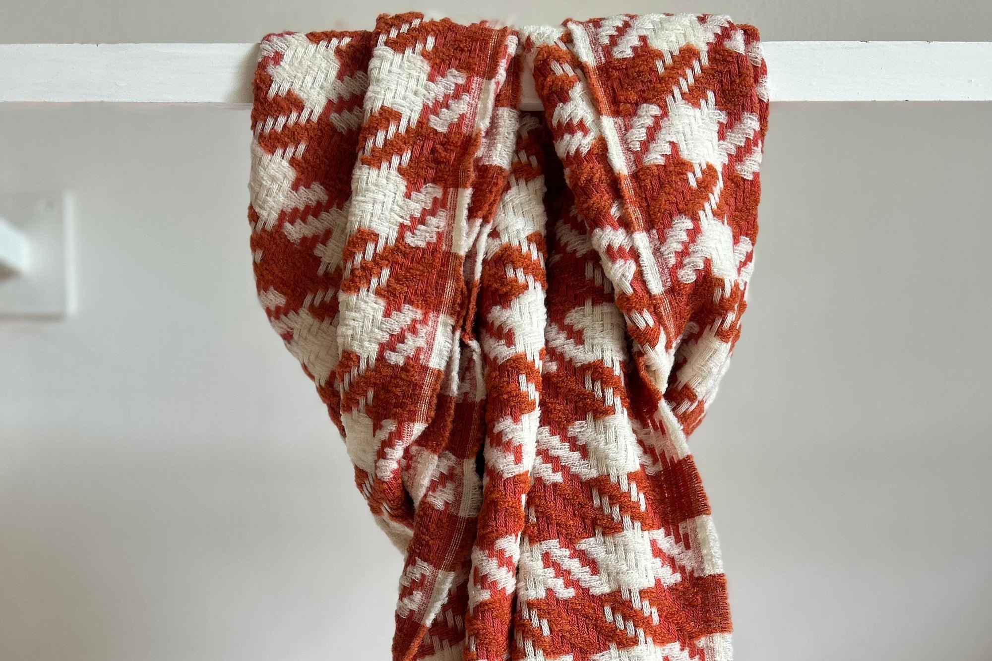 NINA LEUCA Woolscarf "NINA" burnt orange carro