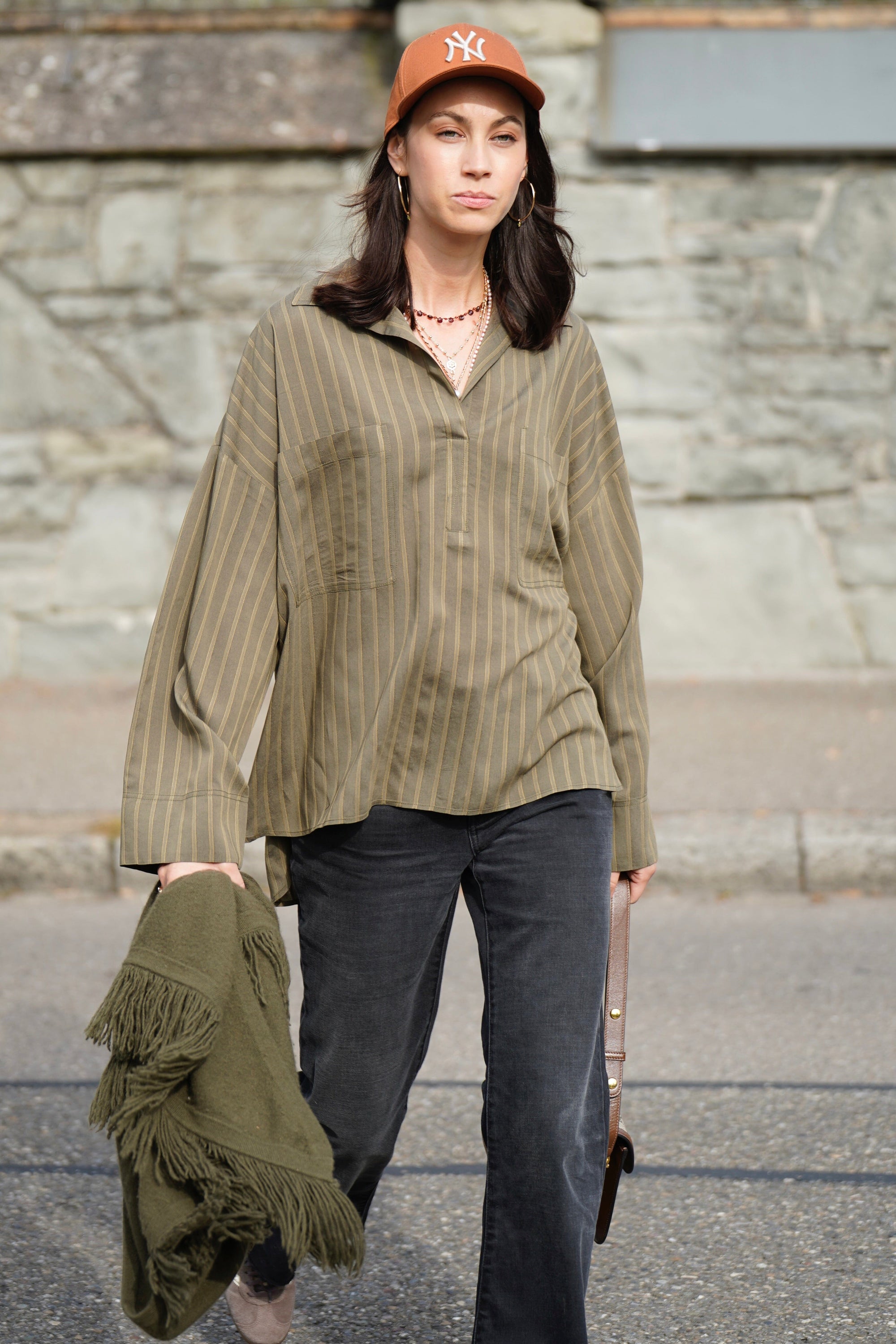 MOMONI Viscose/Seidenbluse "TOWADA" army