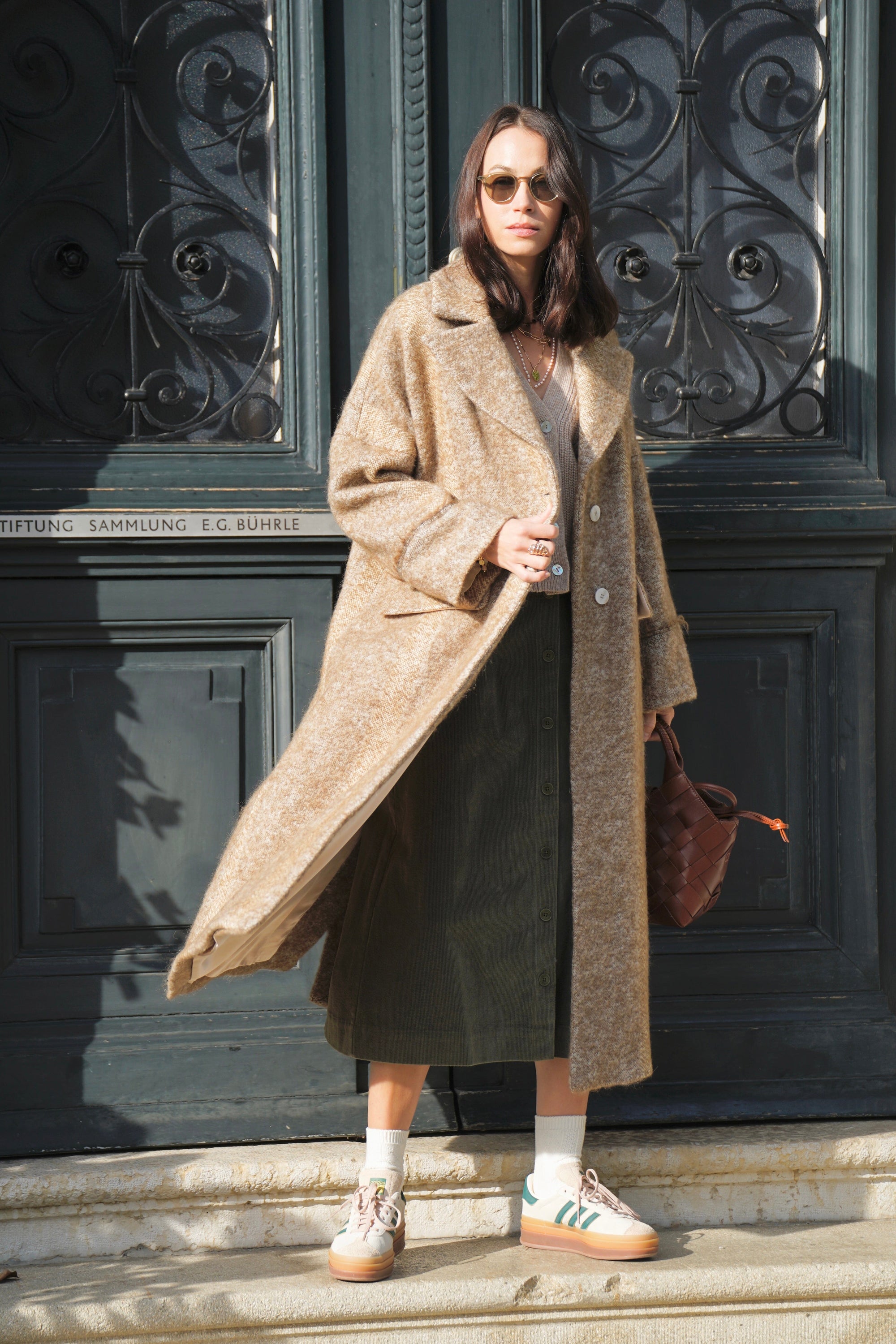 MOMONI Woolcoat "SHIRUKO" sand