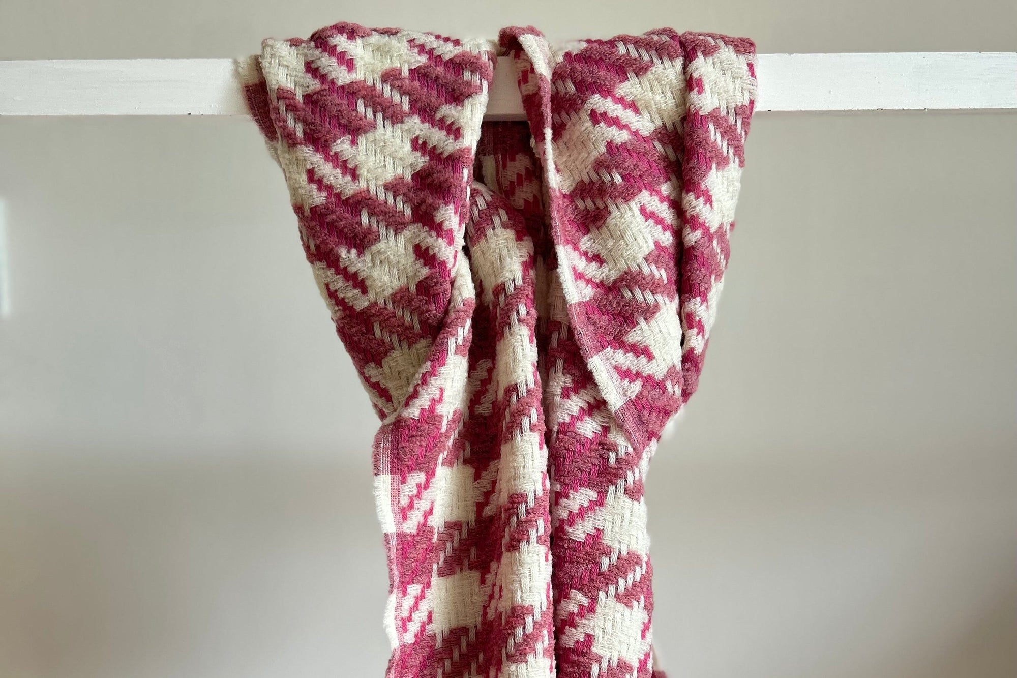 NINA LEUCA Woolscarf "NINA" framboise carro